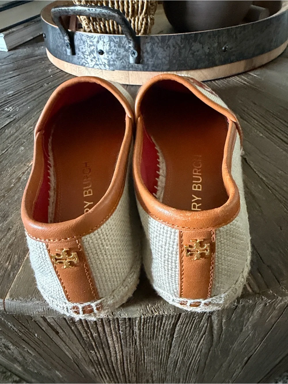 Tory Burch espadrille flat needle point tiger size 7 like new